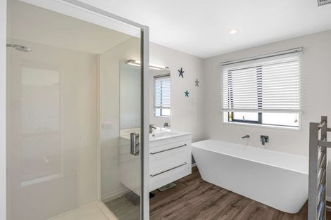 Photo of property in 1 Cox Lane, Amberley, 7410