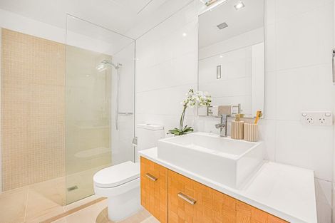 Photo of property in 6 Little Compton Mews, Snells Beach, 0920
