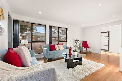 Photo of property in 9 Bernard Street, Papatoetoe, Auckland, 2025