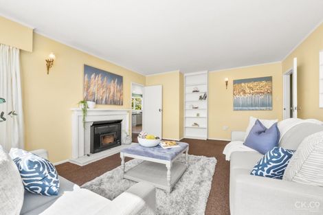 Photo of property in 10 Cedar Street, Maungaraki, Lower Hutt, 5010
