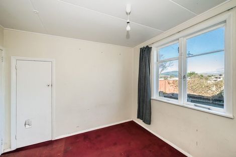 Photo of property in 14 Kowhai Grove, Raumati Beach, Paraparaumu, 5032