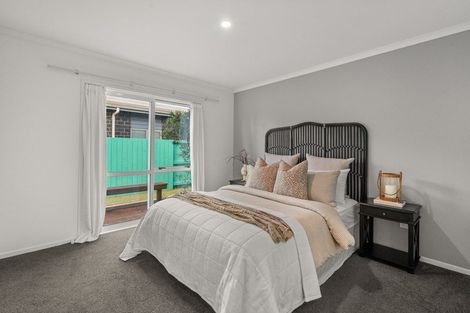 Photo of property in 2 Coprosma Close, Papamoa Beach, Papamoa, 3118
