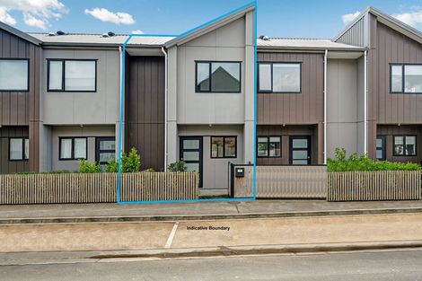 Photo of property in 7 Eileen Newey Place, Henderson, Auckland, 0612