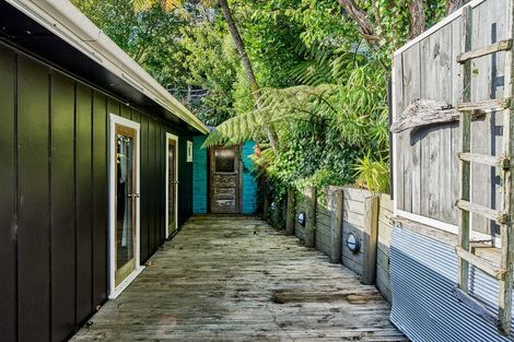 Photo of property in 5 Takutai Road, Pukerua Bay, 5026