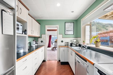 Photo of property in 22 Denver Grove, Totara Park, Upper Hutt, 5018