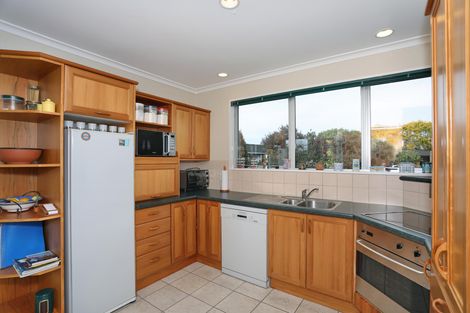 Photo of property in 10 Wallace Place, Hokowhitu, Palmerston North, 4410