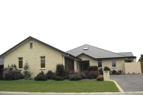 Photo of property in 21 Cairnbrae Drive, Prebbleton, 7604