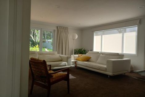 Photo of property in 46 Awanui Street, Merrilands, New Plymouth, 4312
