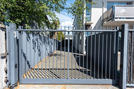 Photo of property in 3/318 Barbadoes Street, Christchurch Central, Christchurch, 8011
