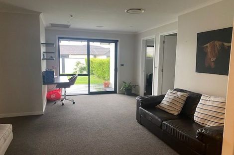 Photo of property in 123 Saint Kilda Road, Cambridge, 3434