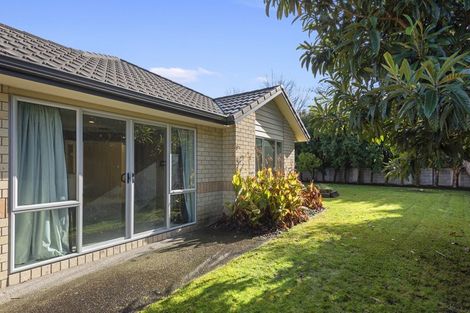 Photo of property in 26 Nielsen Gardens, Rototuna, Hamilton, 3210