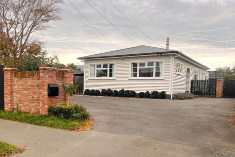 Photo of property in 155 Weston Road, St Albans, Christchurch, 8052