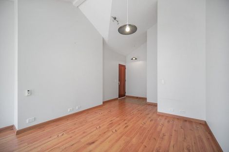 Photo of property in 2 Hillwell Drive, Henderson, Auckland, 0612