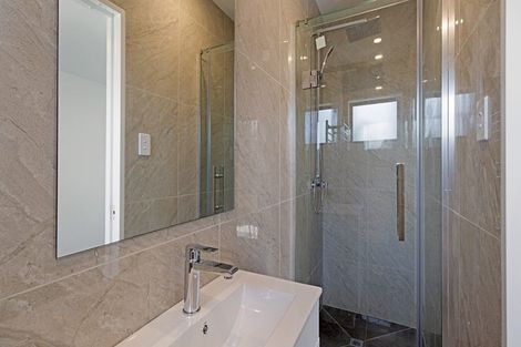 Photo of property in 2/3238 Great North Road, New Lynn, Auckland, 0600