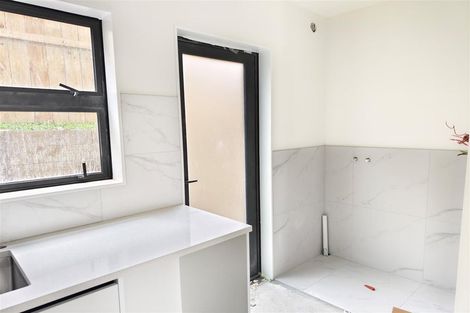 Photo of property in 13/13 Grove Lane, Pakuranga, Auckland, 2010