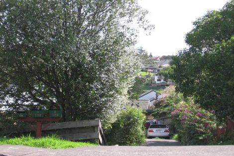 Photo of property in 1/132 Edmonton Road, Te Atatu South, Auckland, 0610
