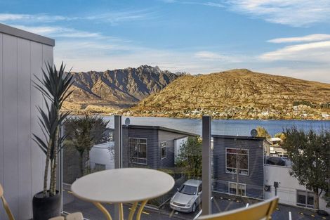 Photo of property in Greenstone Terraces, 8/716 Frankton Road, Queenstown, 9300
