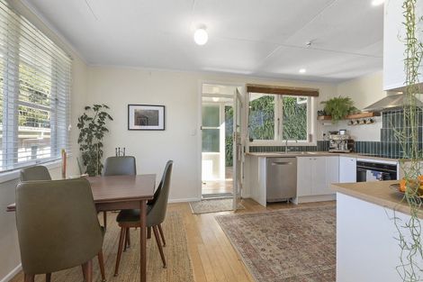 Photo of property in 121 Happy Valley Road, Owhiro Bay, Wellington, 6023