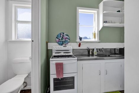 Photo of property in 57 Domett Street, Opunake, 4616