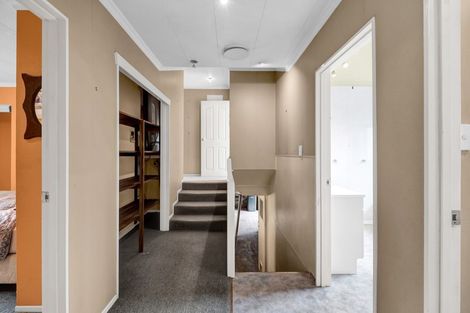 Photo of property in 24 Tainui Terrace, Inglewood, 4330