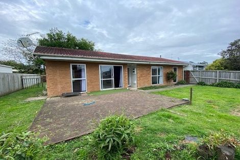 Photo of property in 10 Lynley Place, Pakuranga Heights, Auckland, 2010