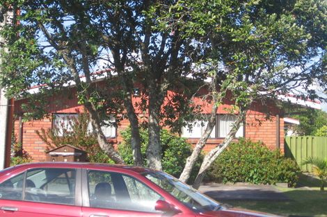 Photo of property in 4 Reid Road, New Lynn, Auckland, 0600