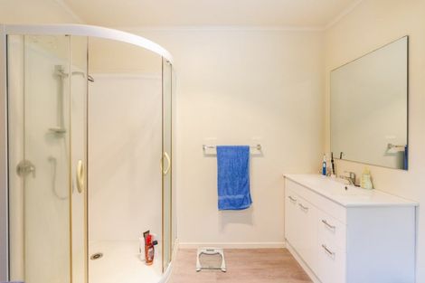 Photo of property in 11 Racecourse Road, Awapuni, Palmerston North, 4412