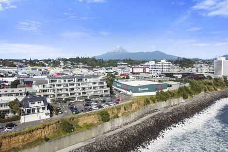 Photo of property in Quarterdeck, 3/4 Buller Street, New Plymouth, 4310