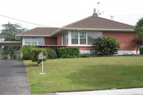 Photo of property in 33 Lyndhurst Road, Te Atatu South, Auckland, 0610
