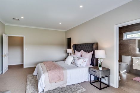 Photo of property in 14 Gee Place, Taradale, Napier, 4112