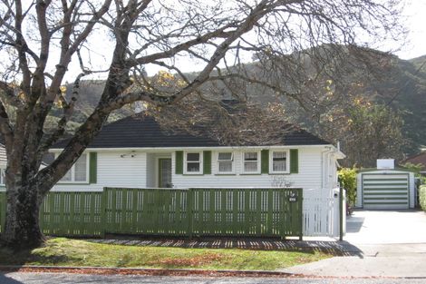 Photo of property in 107 Kowhai Street, Naenae, Lower Hutt, 5011