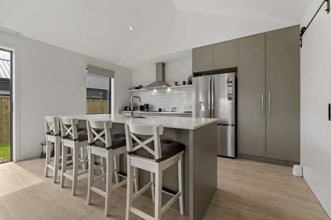 Photo of property in 38 Muster Road, Jacks Point, 9371