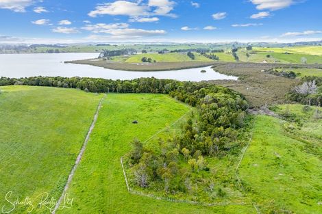 Photo of property in 186 Metcalfe Road, Matakohe, 0593
