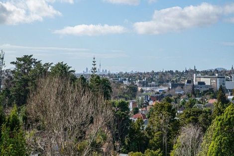 Photo of property in 9 Dundas Place, Henderson, Auckland, 0612