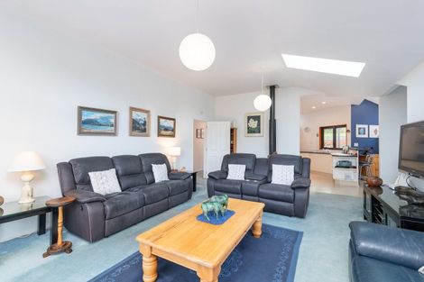 Photo of property in 347 Main Road North, Brown Owl, Upper Hutt, 5018