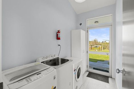 Photo of property in 22 Pickwick Road, Otamatea, Wanganui, 4571