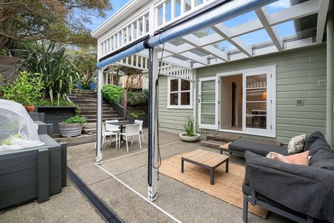 Photo of property in 71 Severn Street, Island Bay, Wellington, 6023