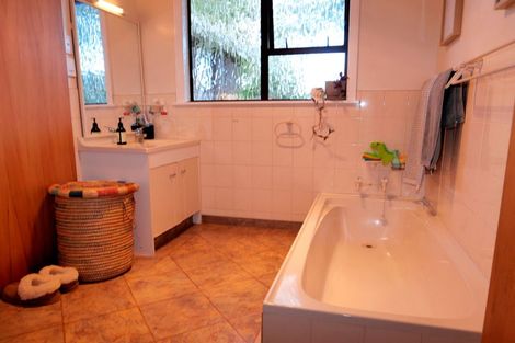 Photo of property in 86-88 Mcleavey Road, Ohau, Levin, 5570