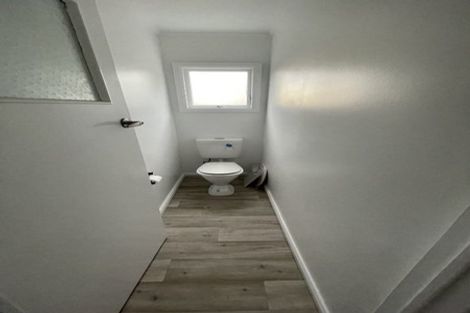 Photo of property in 23 Perrin Place, Kelvin Grove, Palmerston North, 4414