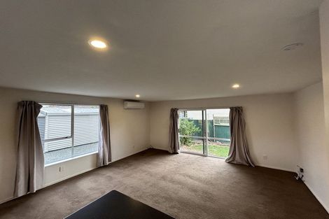 Photo of property in 64 Mackworth Street, Woolston, Christchurch, 8062