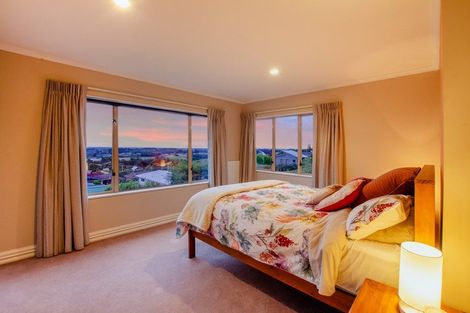 Photo of property in 115 Winara Avenue, Waikanae, 5036