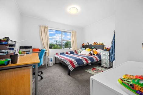 Photo of property in 1/37 Woodlands Crescent, Browns Bay, Auckland, 0630