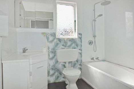 Photo of property in 2 Hillary Street, Foxton, 4814