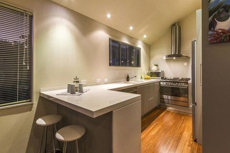 Photo of property in 46 Masterton Road, Rothesay Bay, Auckland, 0630