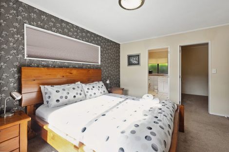 Photo of property in 56a Aquarius Drive, Kawaha Point, Rotorua, 3010