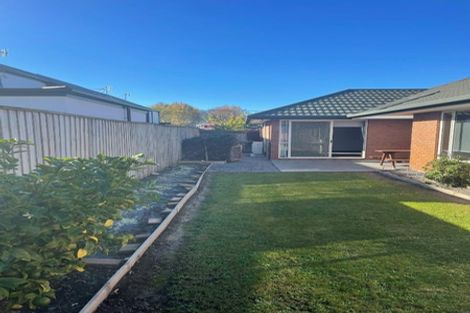 Photo of property in 2/61 Waimairi Road, Upper Riccarton, Christchurch, 8041