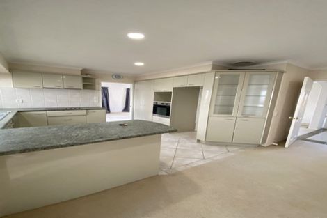 Photo of property in 52 Delmont Close, East Tamaki Heights, Auckland, 2016