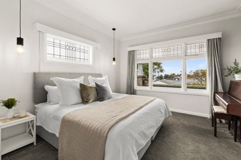 Photo of property in 1 Ormond Road, Hospital Hill, Napier, 4110