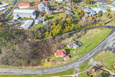 Photo of property in 142 Hautapu Street, Taihape, 4720