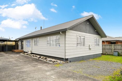 Photo of property in 113 Avalon Drive, Nawton, Hamilton, 3200